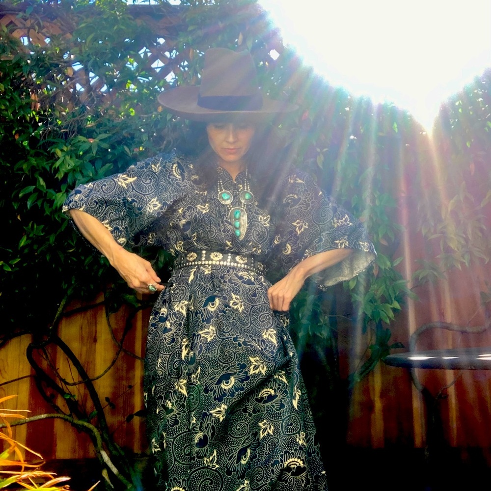 Vtg Mei Jan of Hawaii 60’s 70’s Muumuu maxi boho dress blue floral cotton hippy